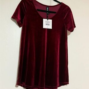 Agnes & Dora Velvet Short Sleeve Top - Deep Burgundy